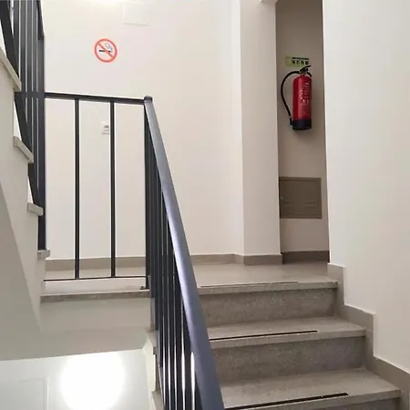 No Centro, Junto A Avenida Da Liberdade - 1 Drt Apartment